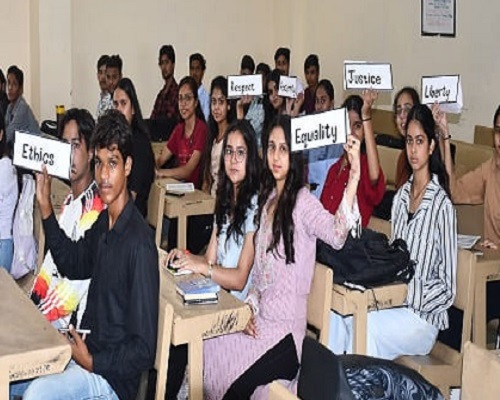 Quizzing Club - Bollywood & GK Quiz